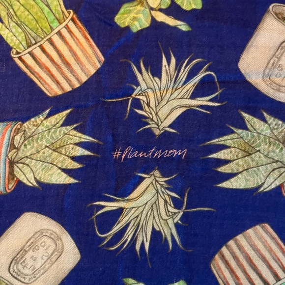 CJW Plant Mom Scarf! - Picture 10 of 12